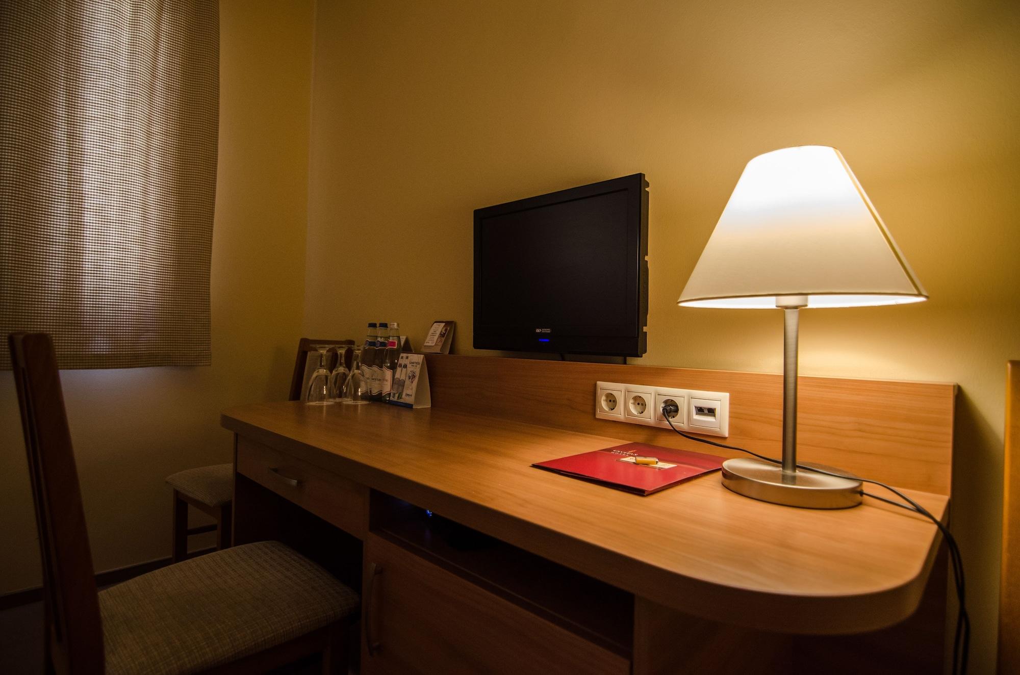 Hotel Civitas ショプロン エクステリア 写真