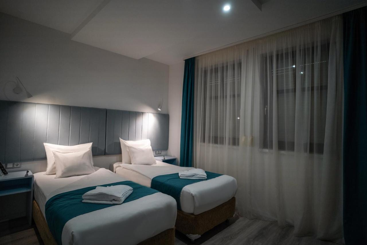 Hotel Civitas ショプロン エクステリア 写真
