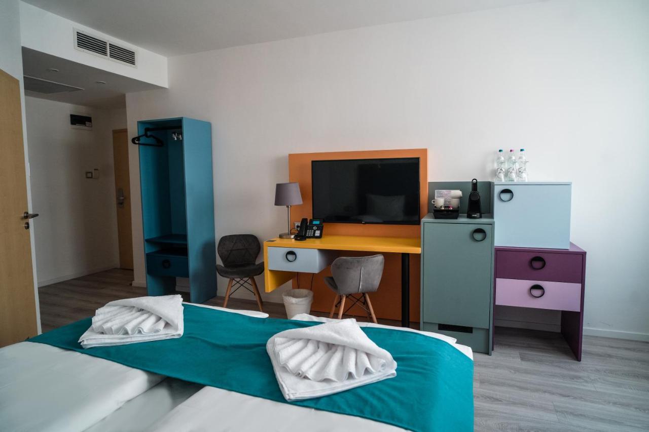 Hotel Civitas ショプロン エクステリア 写真